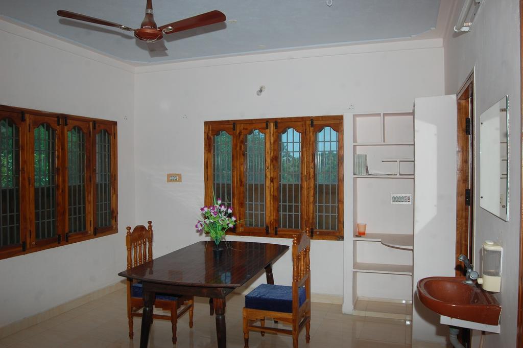 Rainbow Guest House Tiruvannāmalai Værelse billede