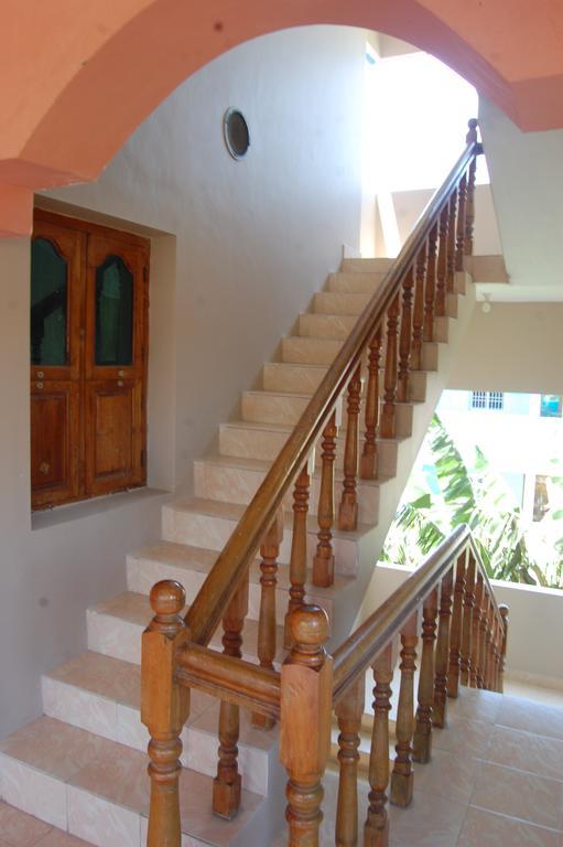 Rainbow Guest House Tiruvannāmalai Eksteriør billede