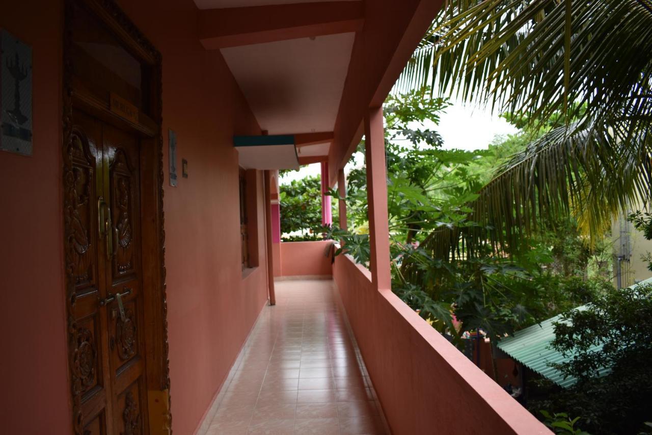 Rainbow Guest House Tiruvannāmalai Eksteriør billede